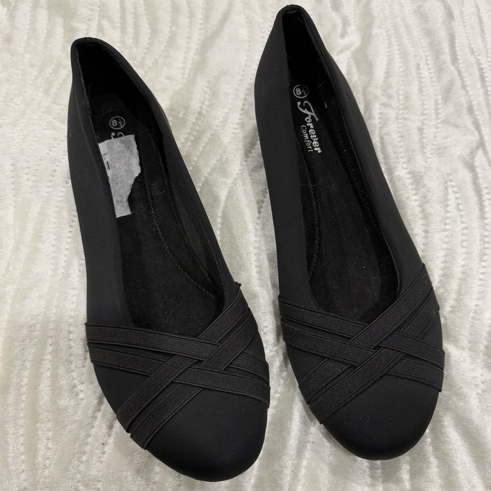 Forever 21 Black Minimalist Flats Slip-On Shoes